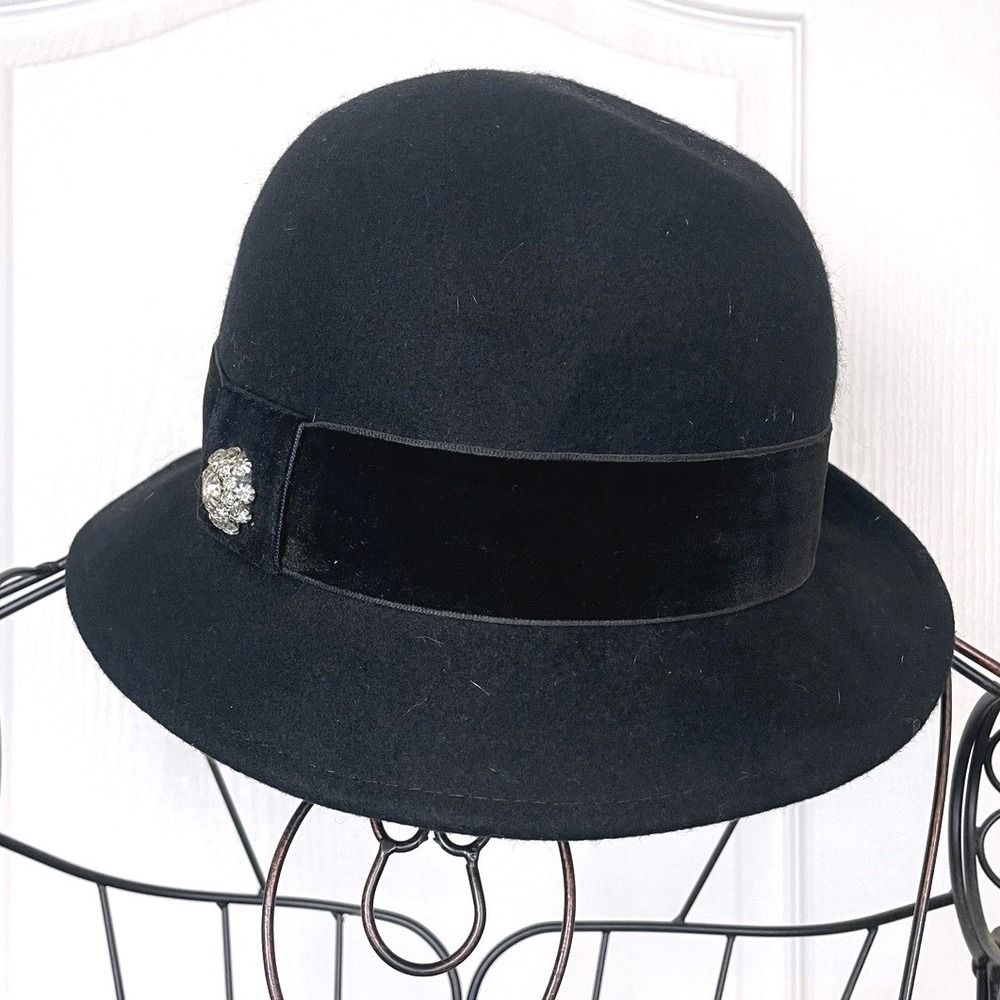 Scala Pronto 100% Wool Cloche Hat Velvet‎ Ribbon Rhinestone Brooch 57cm OSFM